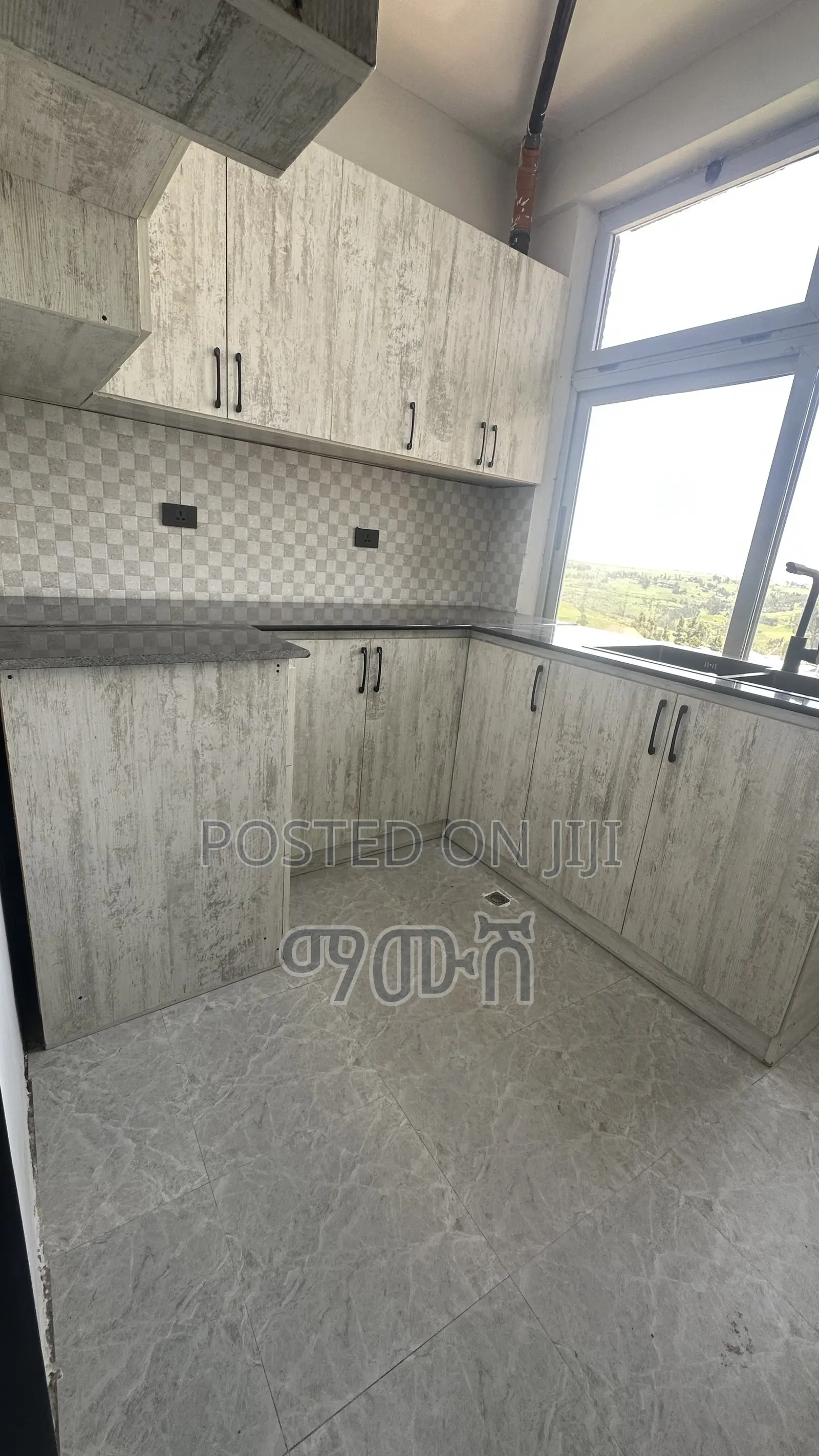 Furnished 3bdrm Condo in አያት 40/60 ኮንዶሚኒየም, Bole for sale