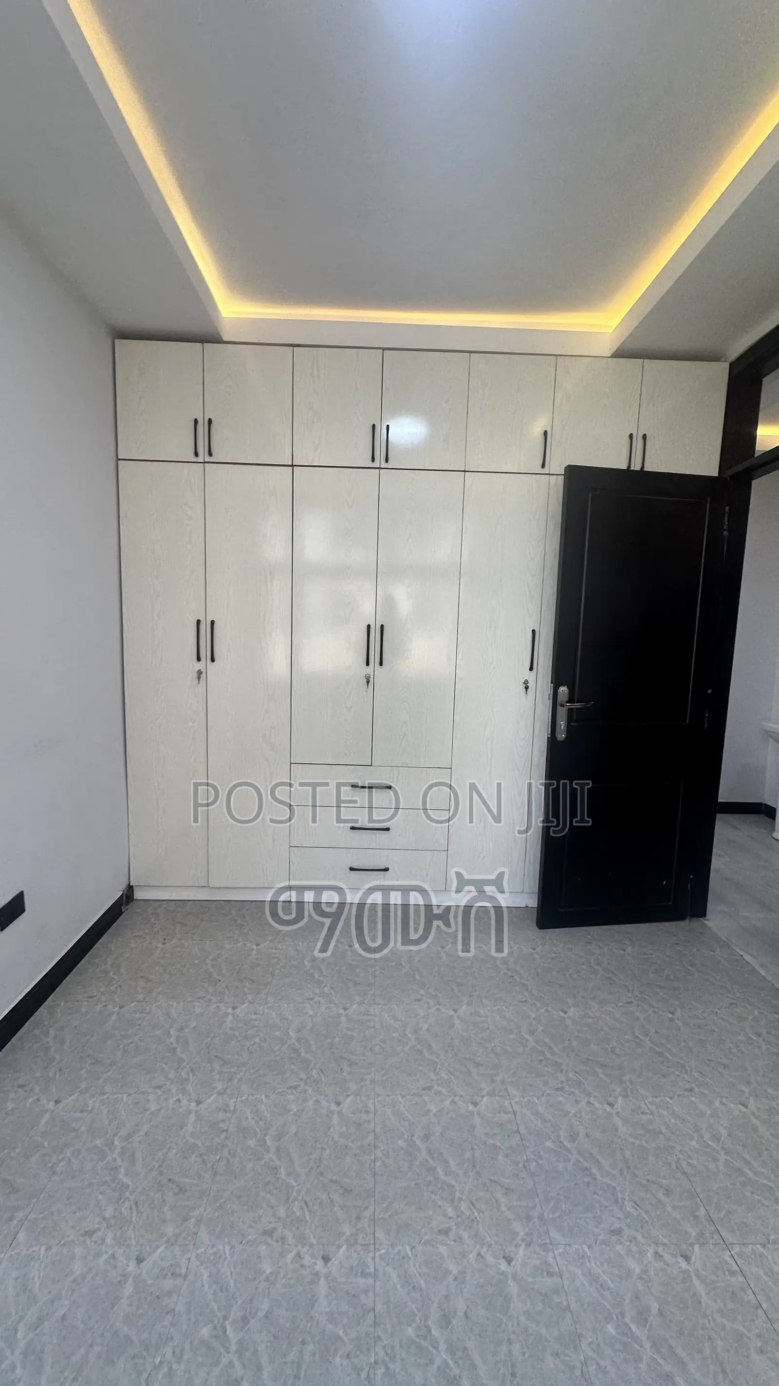 Furnished 3bdrm Condo in አያት 40/60 ኮንዶሚኒየም, Bole for sale