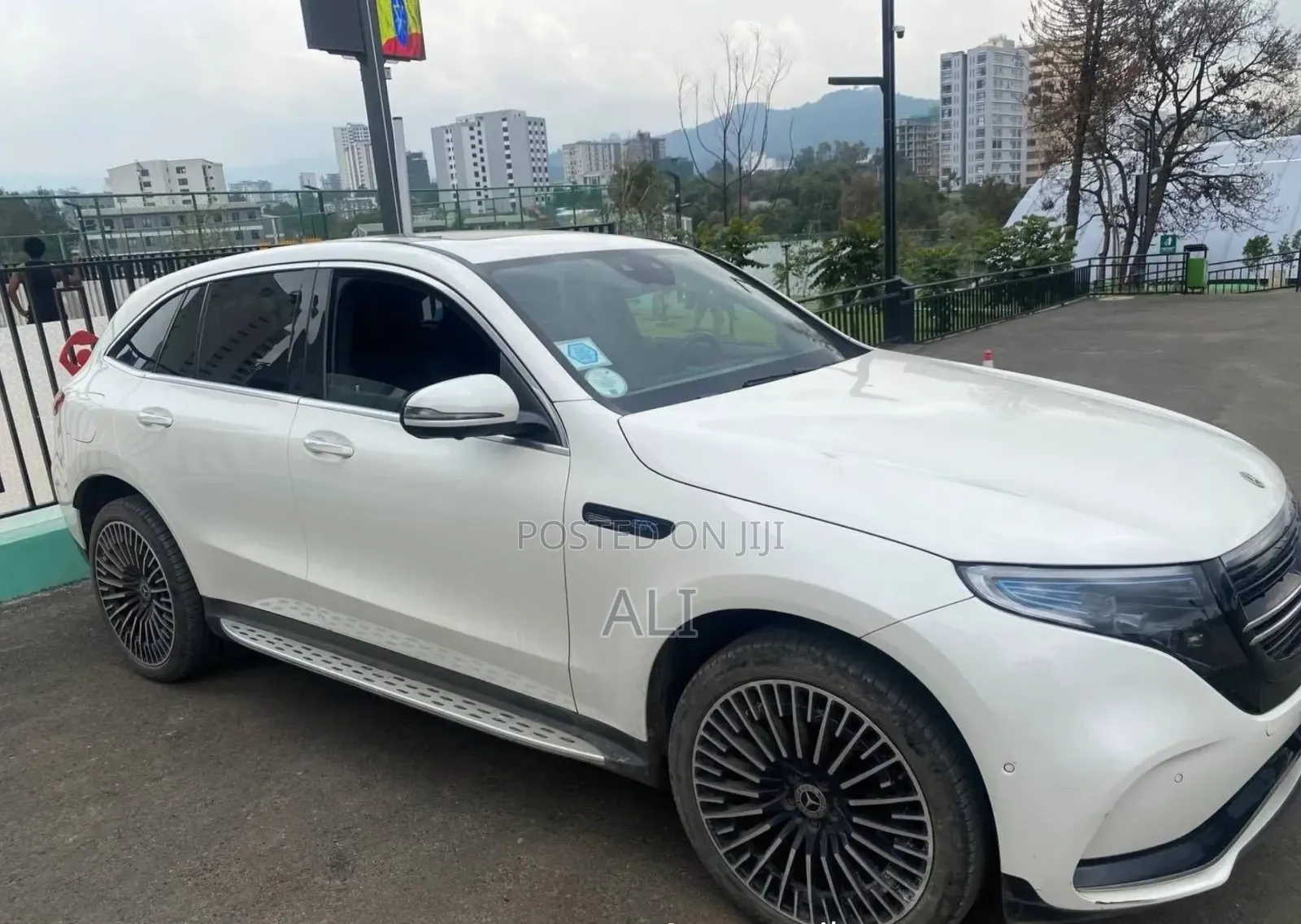 Mercedes-Benz EQC EQC400 4MATIC 2022 White