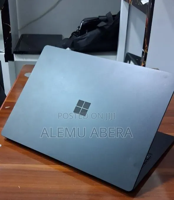 New Laptop Microsoft Surface Laptop 3 16GB Intel Core i5 SSD 256GB