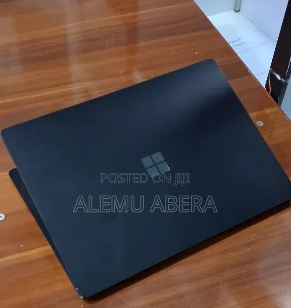 New Laptop Microsoft Surface Laptop 3 16GB Intel Core i5 SSD 256GB