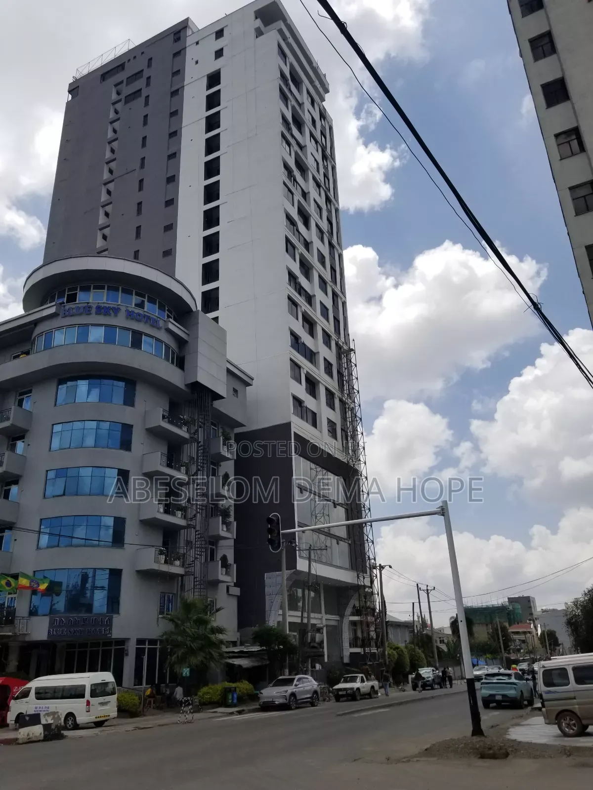 በቦሌ 24 ለ አደይ አበባ እስታዲየም በቅርብ ርቀት ላይ— ለ ንግድም ሆነ ለ ኢንቨስትመንት ምቹ የሆኑ ሱቆች