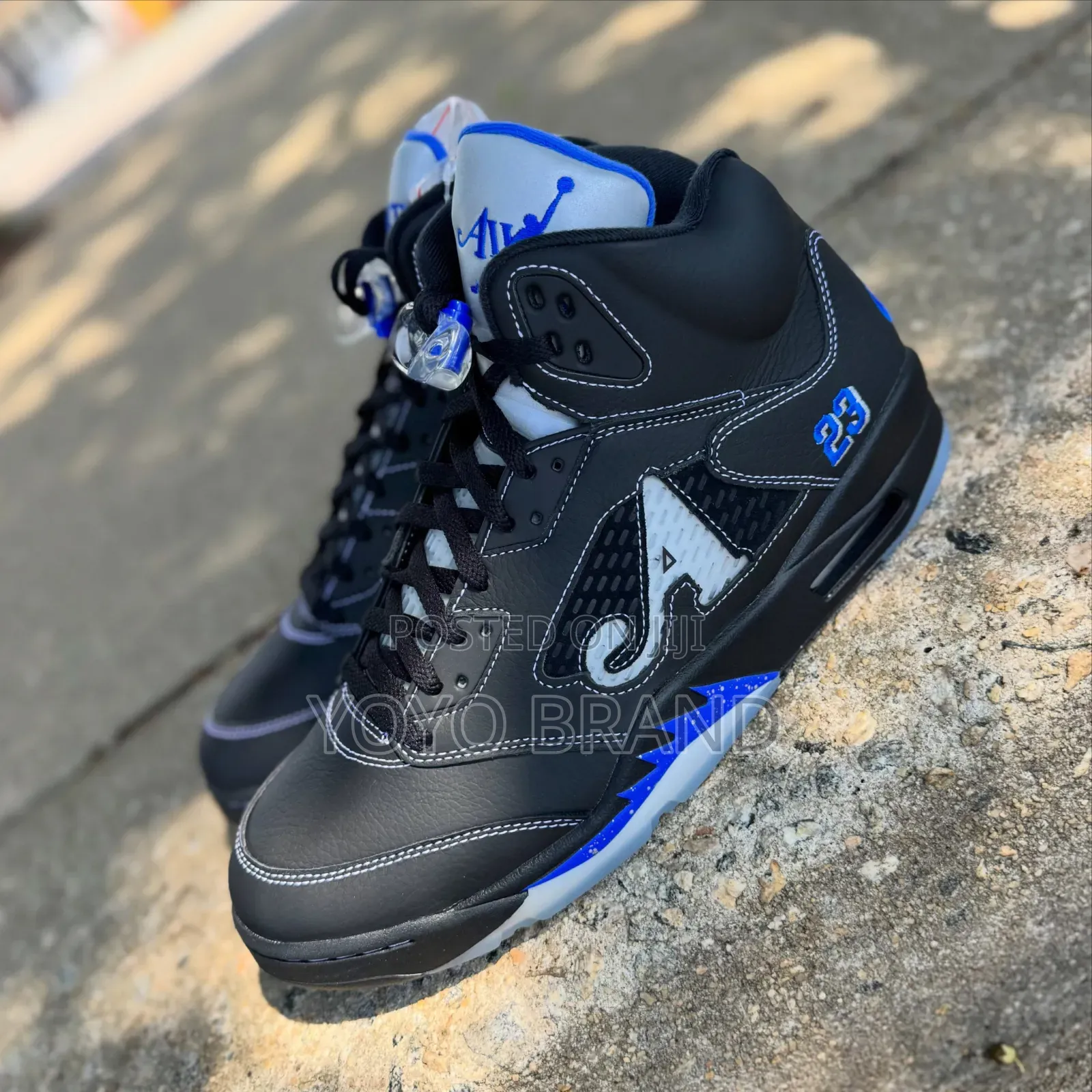 Air Jordan 5 Retro * Awake NY Black/Racer Blue Sneaker