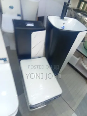 Otol Toilet Seat + Hand Wash