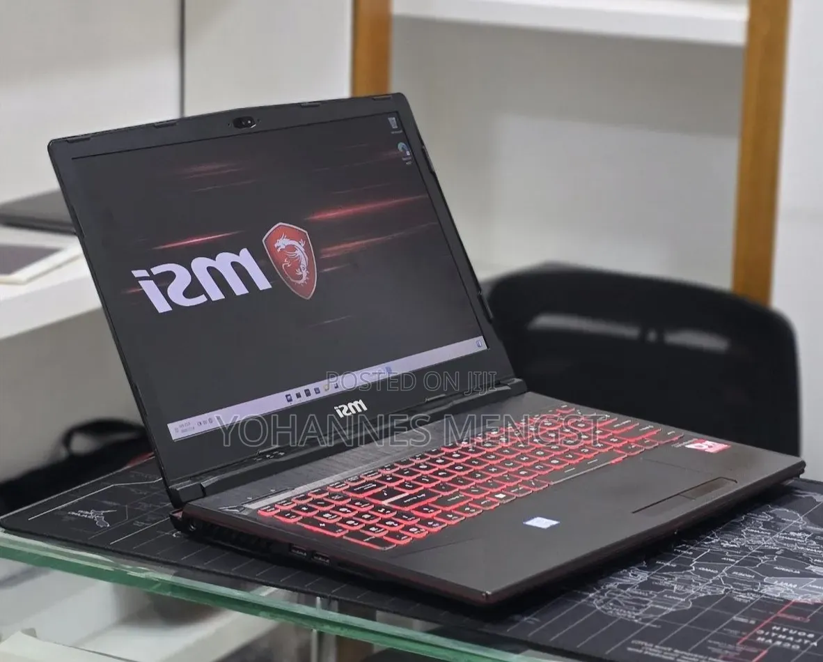 New Laptop MSI GP75 Leopard 16GB Intel Core i7 SSD 256GB