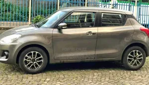 Suzuki Swift 2023 Ivory
