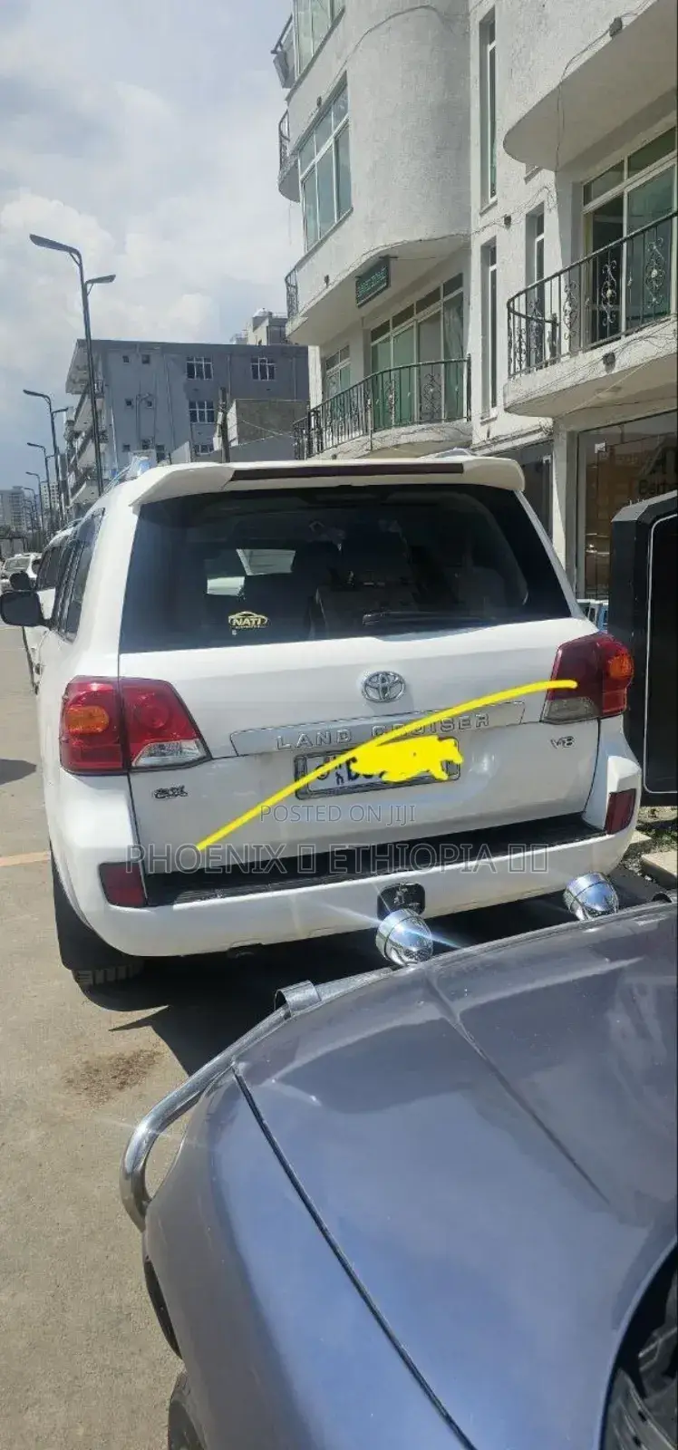 Toyota Land Cruiser 2010 White