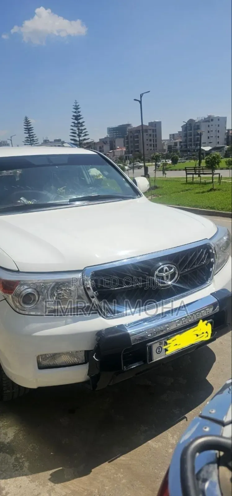 Toyota Land Cruiser 2010 White