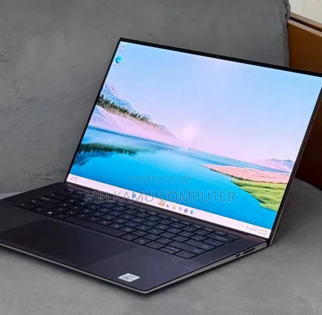 New Laptop Dell XPS 15 16GB Intel Core i7 SSD 512GB