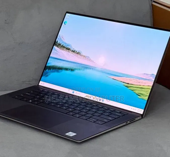 New Laptop Dell XPS 15 16GB Intel Core i7 SSD 512GB