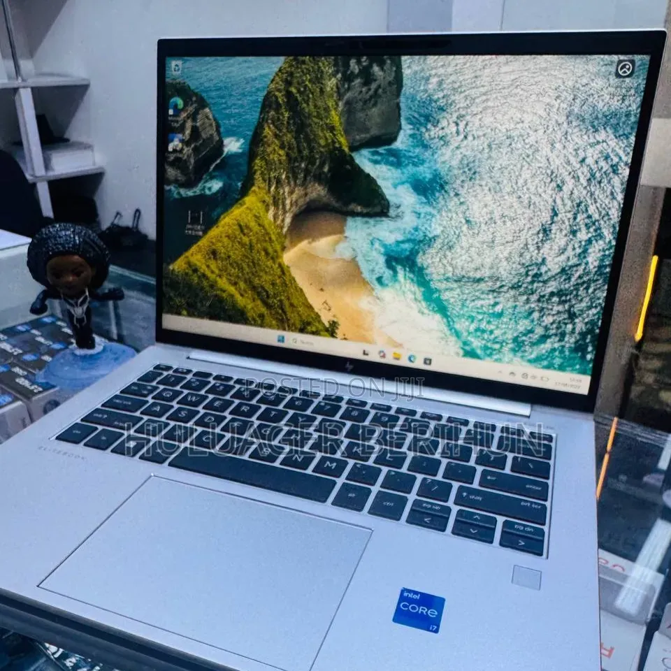 New Laptop HP EliteBook 840 10 16GB Intel Core i7 SSD 512GB