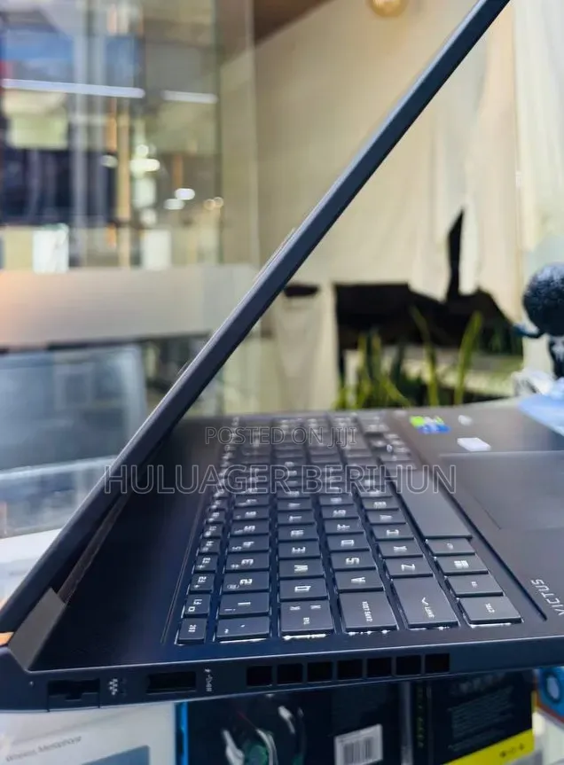 New Laptop HP Victus 15 16GB Intel Core i7 SSD 1T