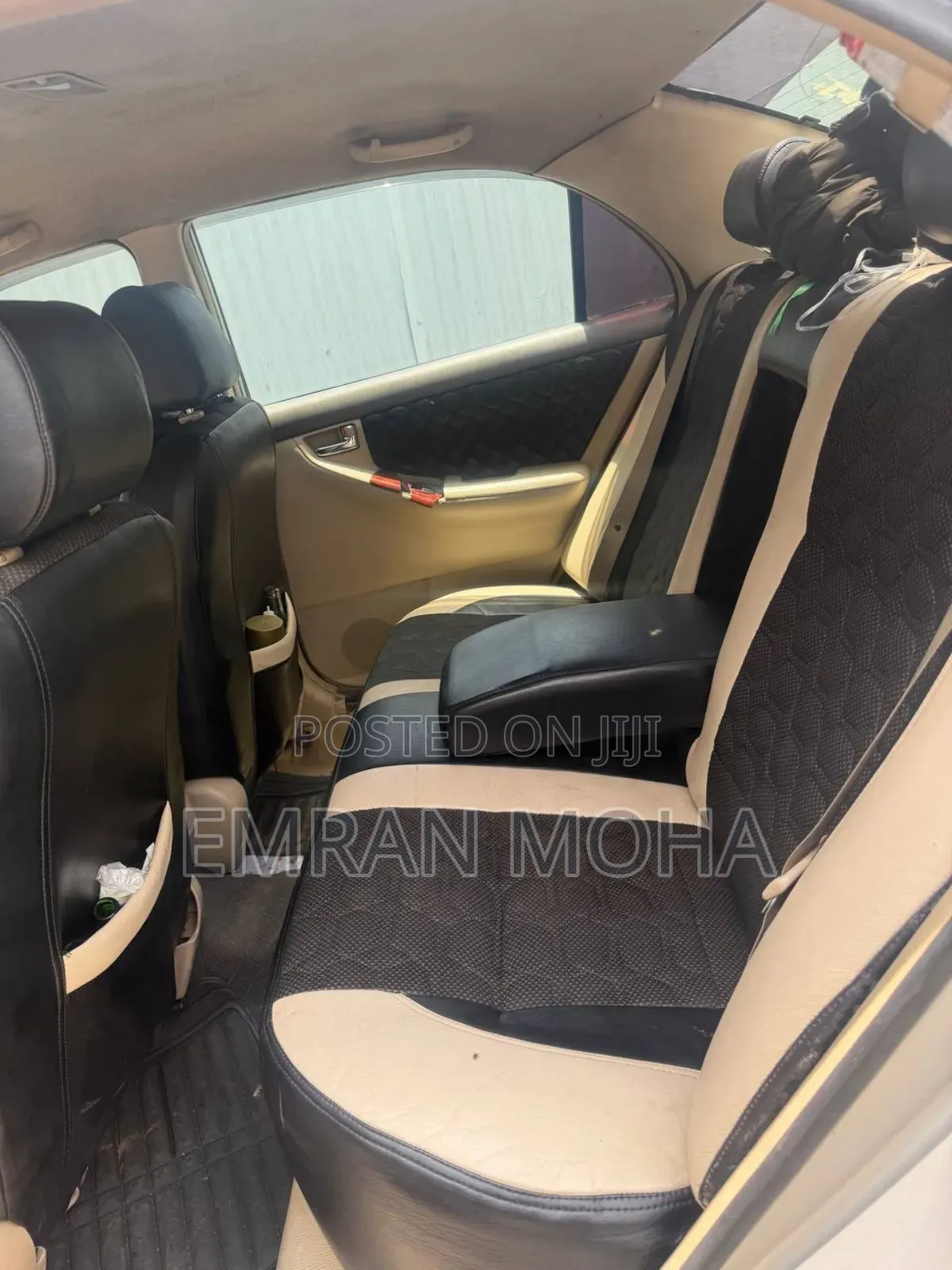 Toyota Land Cruiser 2010 White