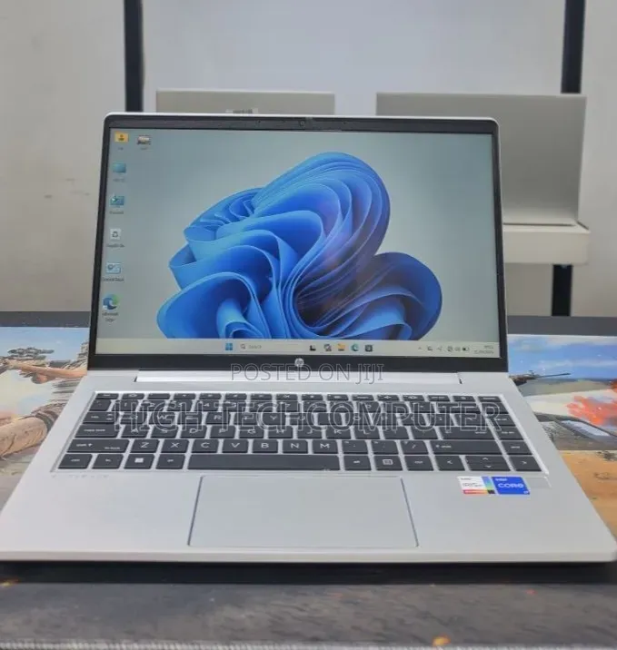 New Laptop HP 250 G10 16GB Intel Core i7 SSD 512GB