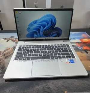 New Laptop HP 250 G10 16GB Intel Core i7 SSD 512GB