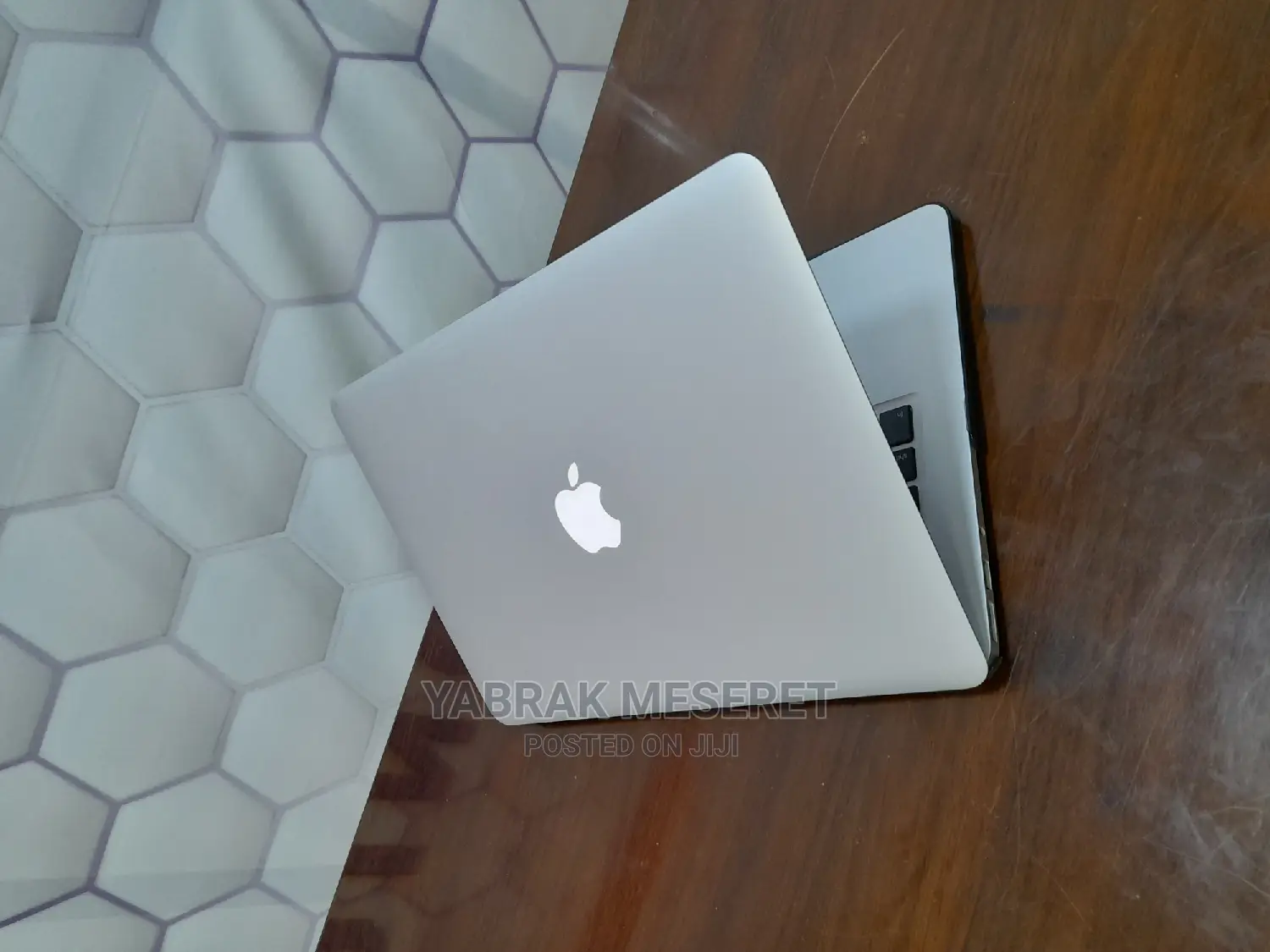 New Laptop Apple MacBook Air 2015 8GB Intel Core I5 HDD 256GB