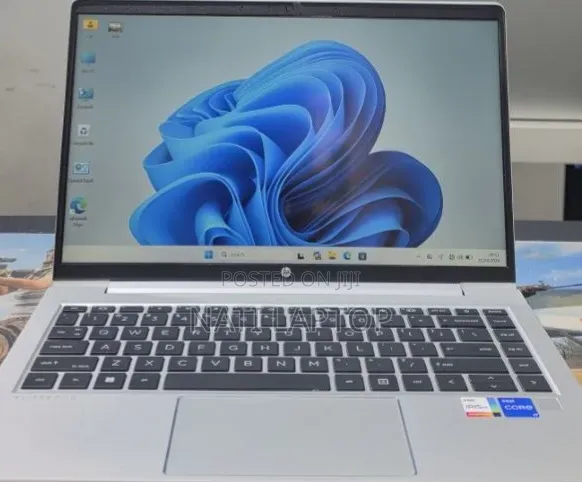 New Laptop HP EliteBook 640 G10 16GB Intel Core i7 SSD 512GB