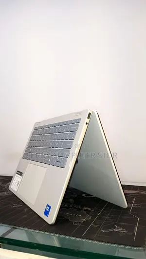New Laptop HP OmniBook 5 14" 16GB Intel Core 7 SSD 512GB