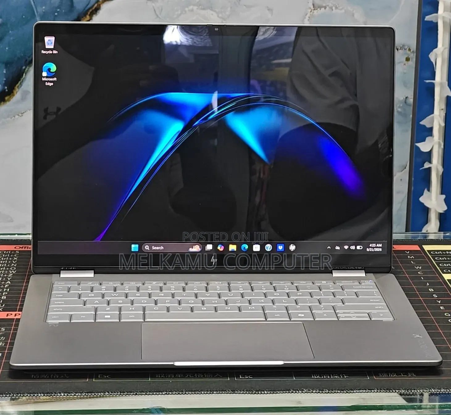 New Laptop HP OmniBook X Flip 14" 16GB Intel Core Ultra 7 SSD 1T