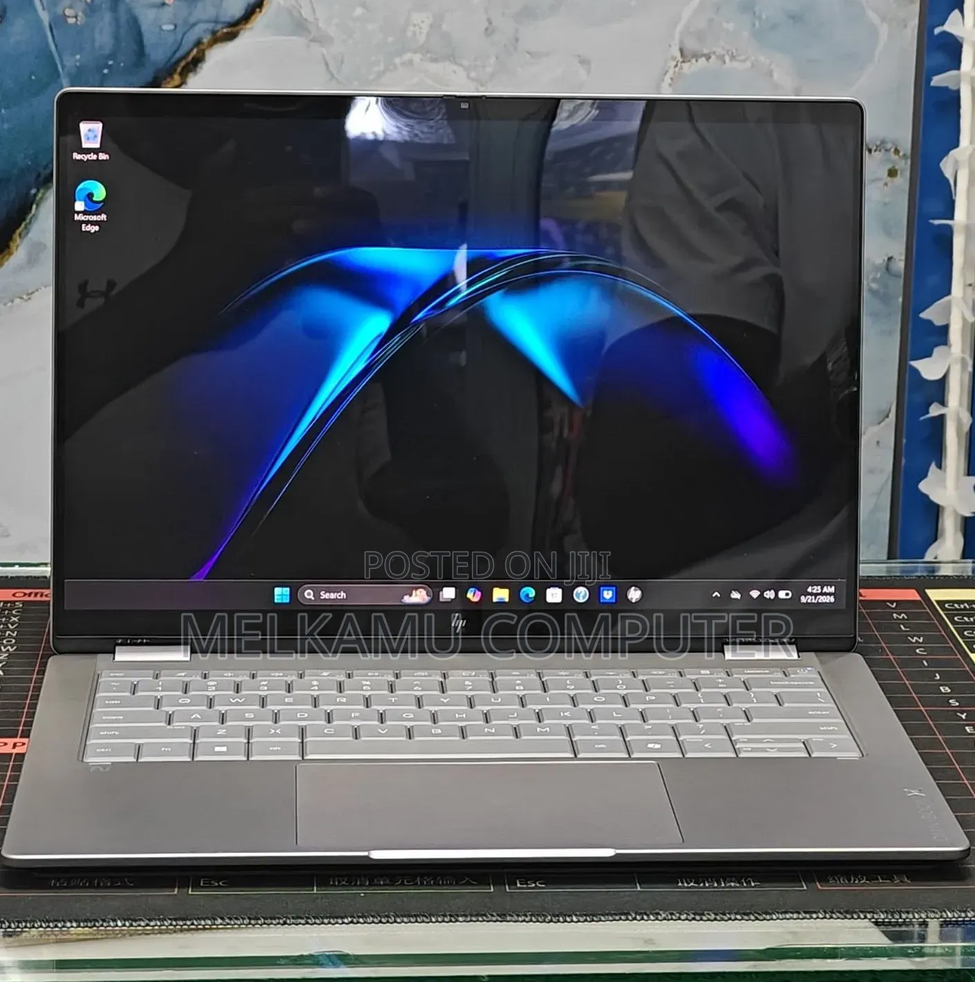 New Laptop HP OmniBook X Flip 14" 16GB Intel Core Ultra 7 SSD 1T