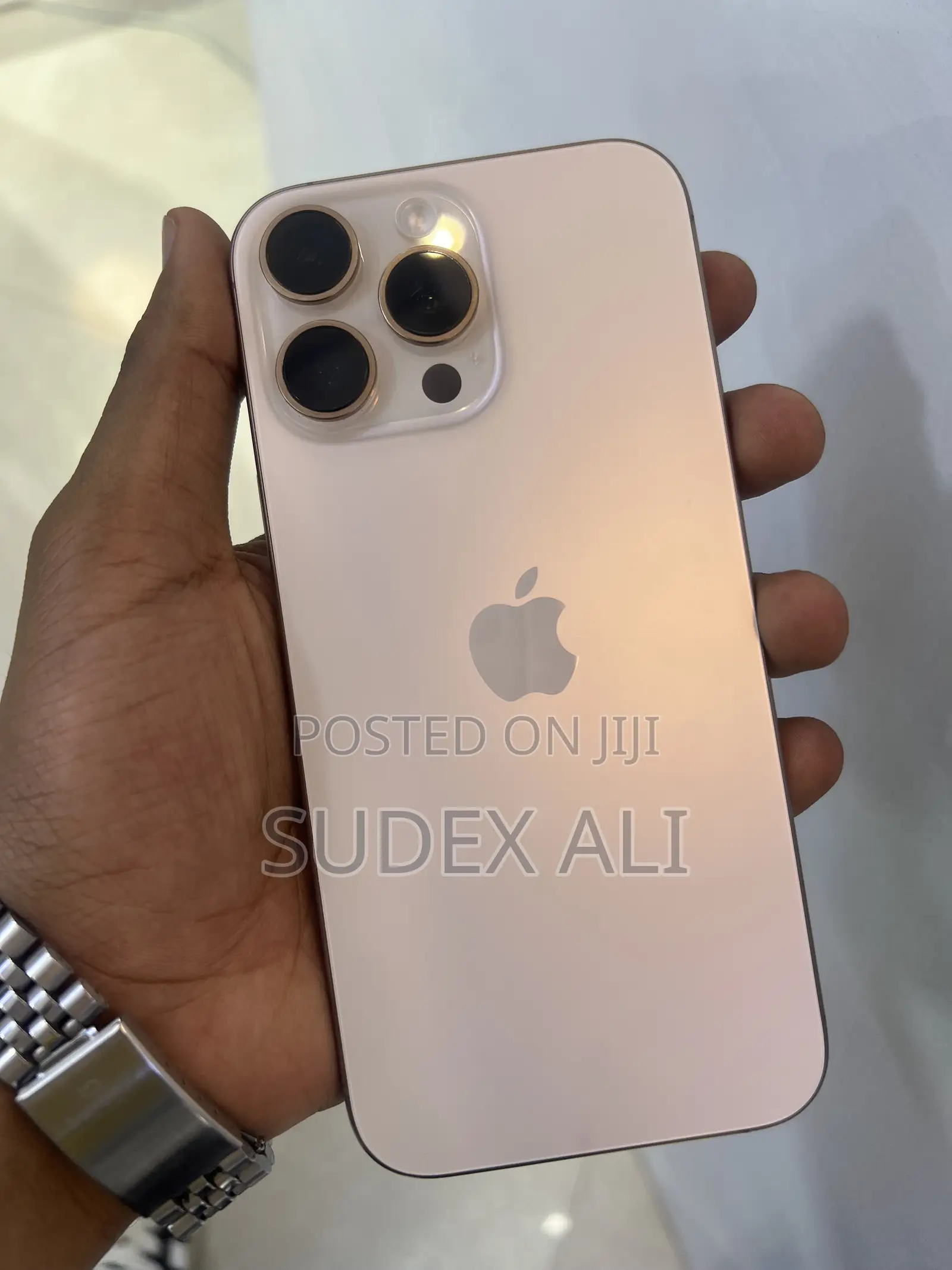 New Apple iPhone 16 Pro Max 256 GB Gold