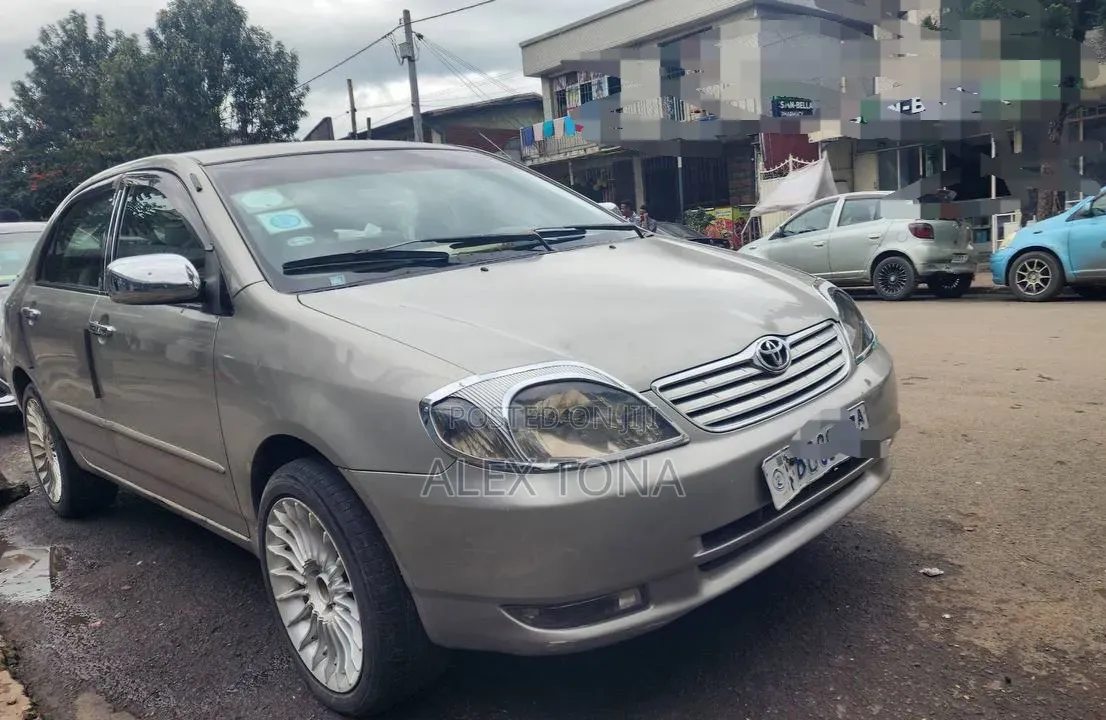 Toyota Corolla 2004 Gold