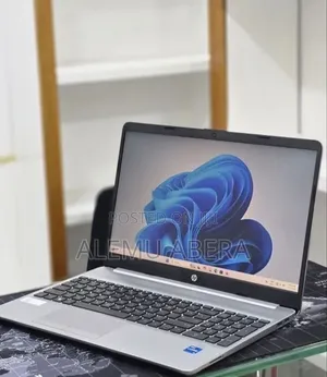 New Laptop HP Stream Notebook 8GB Intel Core i5 SSD 512GB