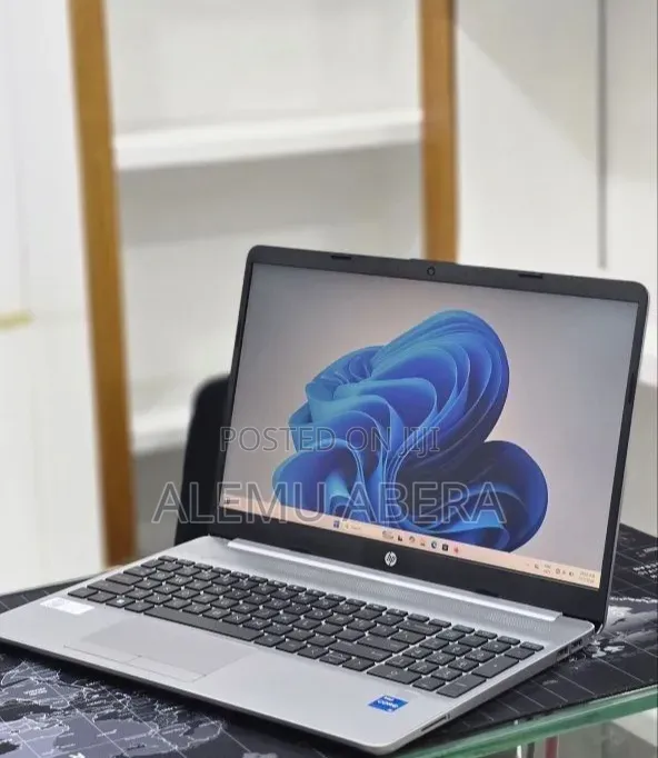 New Laptop HP Stream Notebook 8GB Intel Core i5 SSD 512GB