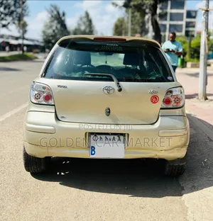 Toyota Vitz 2002