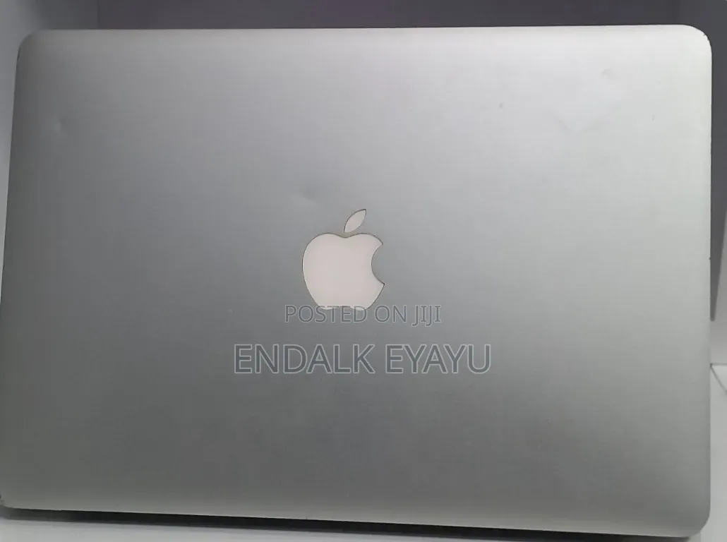 New Laptop Apple MacBook Air 2017 8GB Intel Core i7 SSD 128GB