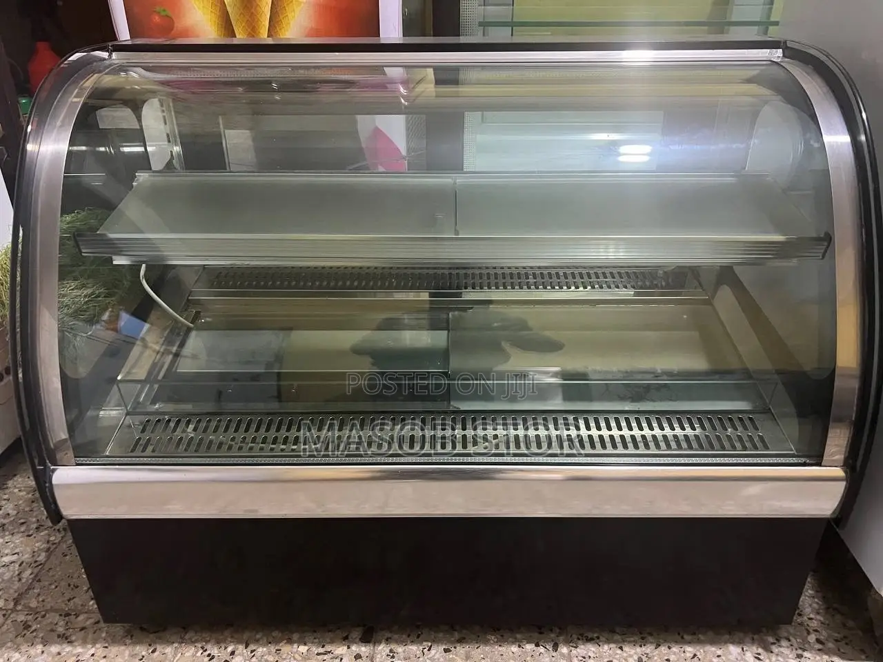 Cake Display - የኬክ ዲስፕለይ