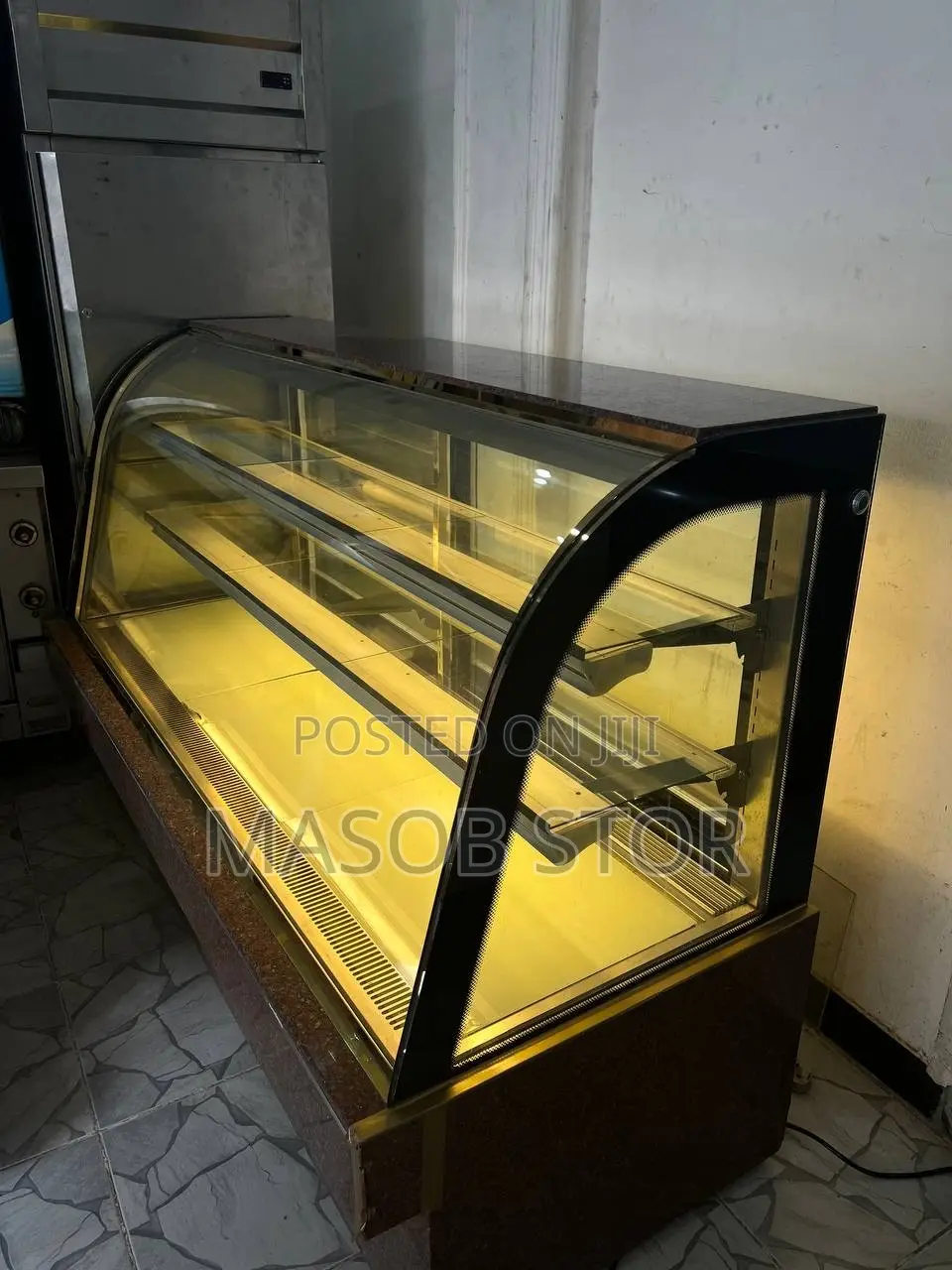 Cake Display - የኬክ ዲስፕለይ