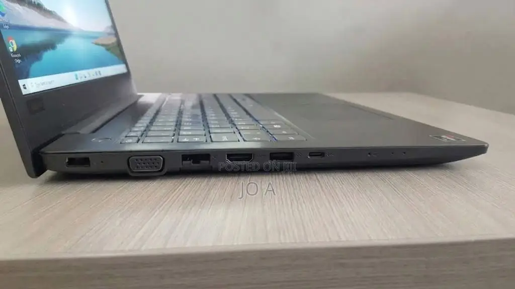 Laptop Lenovo V330 8GB Intel Core i7 HDD+SSD 1T