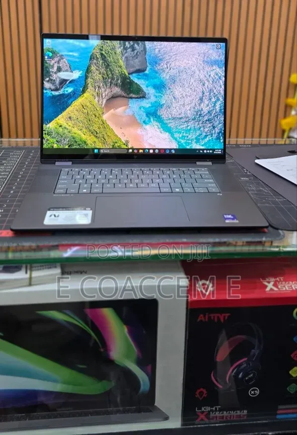 New Laptop HP OmniBook Ultra Flip 16" 32GB Intel Core Ultra 9 SSD 2T