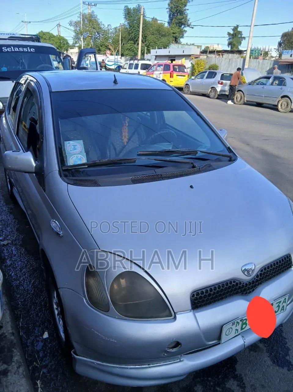 Toyota Vitz 2001 Silver