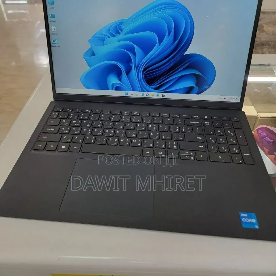 New Laptop Dell Vostro V13 16GB Intel Core i5 SSD 512GB