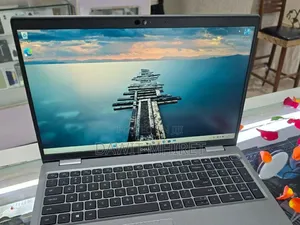New Laptop Dell Precision 3560 8GB Intel Core i7 SSD 512GB