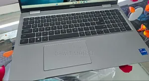 New Laptop Dell Precision 3560 8GB Intel Core i7 SSD 512GB
