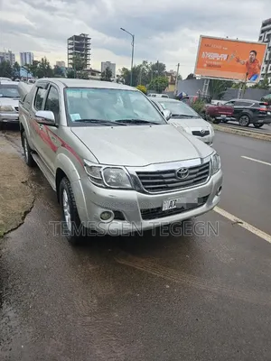 Toyota Hilux 2012