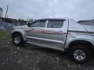 Toyota Hilux 2012