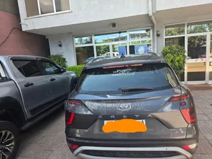 Hyundai Creta 2023 Gray
