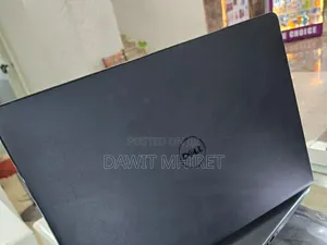 New Laptop Dell XPS 15 4GB Intel Core i5 HDD 1T