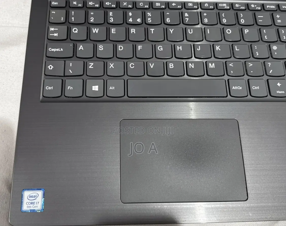 Laptop Lenovo V330 8GB Intel Core i7 HDD+SSD 1T