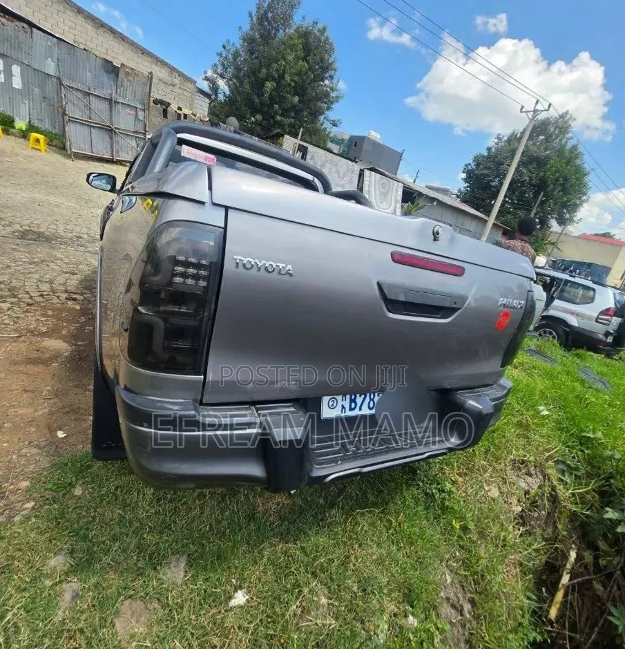 Toyota Hilux 2020