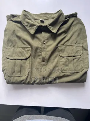 Casual Minimalist Mens Shirt