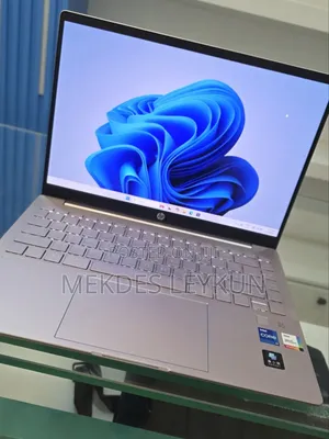 New Laptop HP Pavilion 14 16GB Intel Core i7 SSD 1T