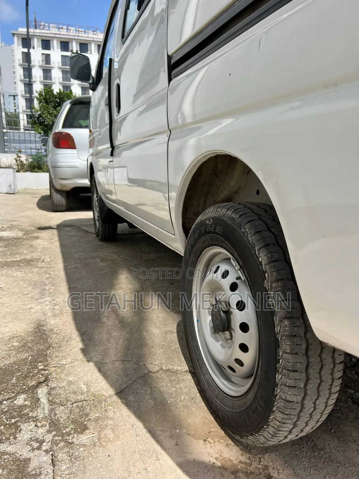 Suzuki Eeco 2024 White