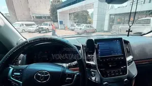Toyota Land Cruiser 4.5 V8 VXR 2020 Black