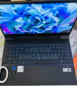 New Laptop HP Victus 16 16GB Intel Core i7 SSD 512GB