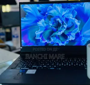 New Laptop HP Victus 16 16GB Intel Core i7 SSD 512GB